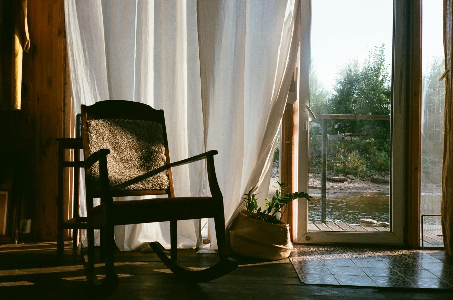 Extending the Summer Season: How to Keep Bookings Coming into Autumn